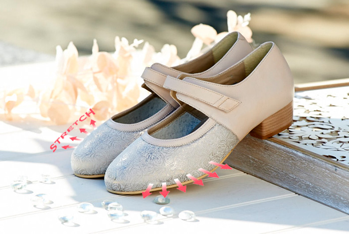 A pair of beige women's heeled shoes